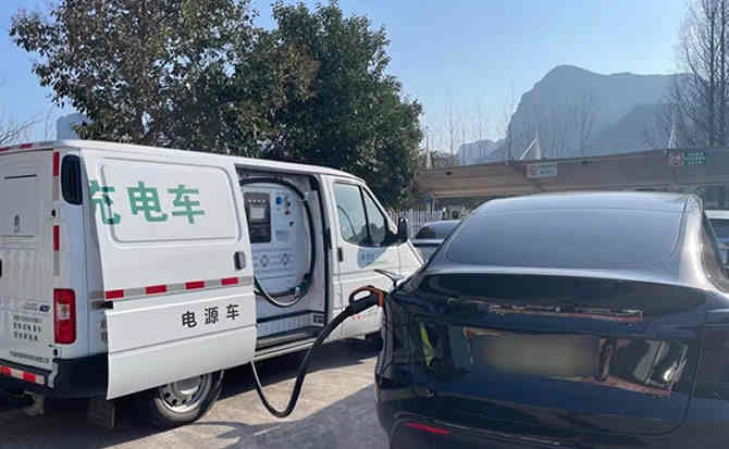 城中区汽车搭电