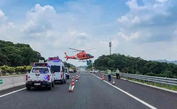 城中区高速公路汽车救援案例